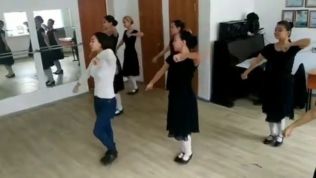 Этют в Грузинском характере АМК - СКД 3 курс смотреть онлайн