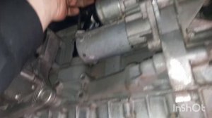 Меняю антифриз на своей Весте.