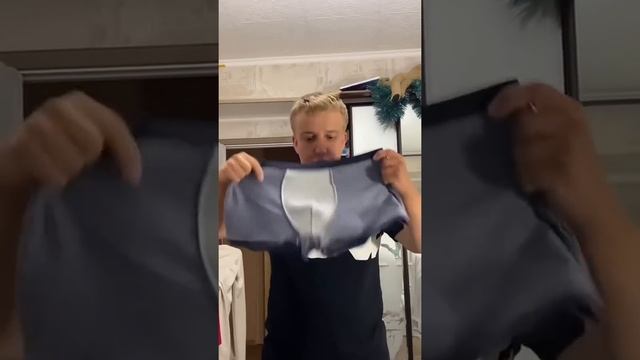 Жёлтые пятна на трусах смотреть онлайн