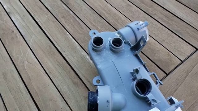 Bosch dishwasher heater CRACKED AND LEAKING смотреть онлайн
