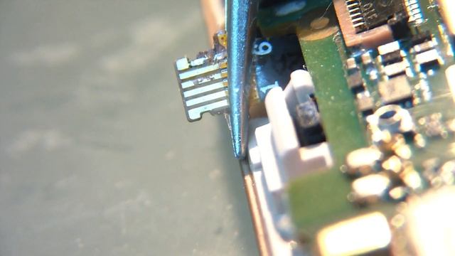 Ремонт шлейфа тачскрина после коррозии / Touchscreen Flat cable after corrosion repair смотреть онлайн