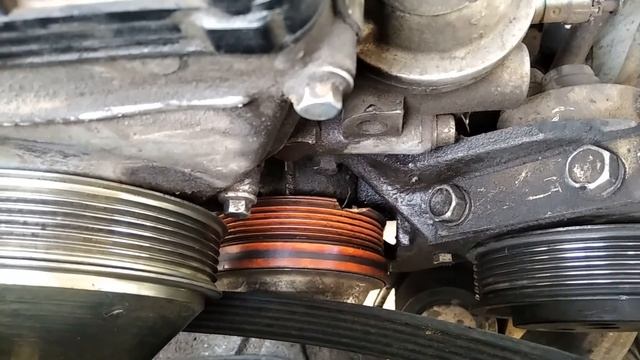 УАЗ ЗМЗ409 Замена ремней ГУР и помпы, генератора. смотреть онлайн