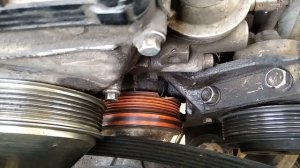 УАЗ ЗМЗ409 Замена ремней ГУР и помпы, генератора.