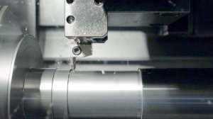 Обработка канавок и точение отрезными резцами с пластинами из сплава AC230P с новым CVD покрытием