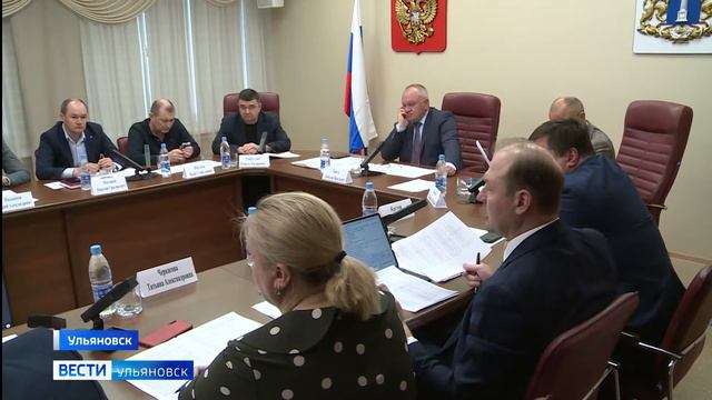 Ульяновские парламентарии обсудили стоимость продовольственной корзины смотреть онлайн