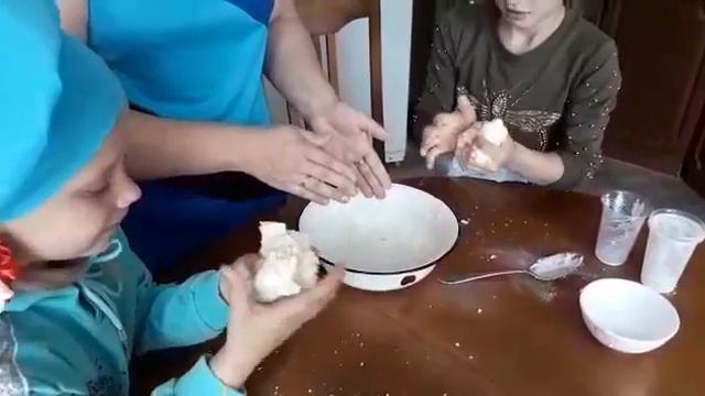 Играем вместе. Боброва Эвелина группа "Незнайка" поделки к Дню Победы. смотреть онлайн