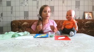 Беби Борн Сережка и Ирочка Инфо делают аппликацию