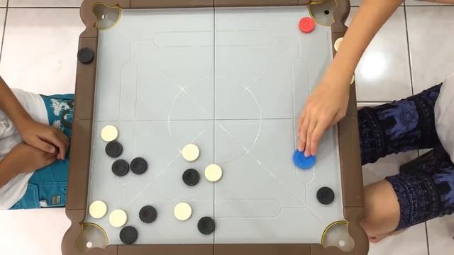 Mini Foldable Carrom Tabletop Game смотреть онлайн