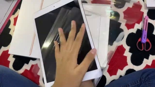 ?iPad 8th gen | Gold Unboxing + Apple Pencil? смотреть онлайн