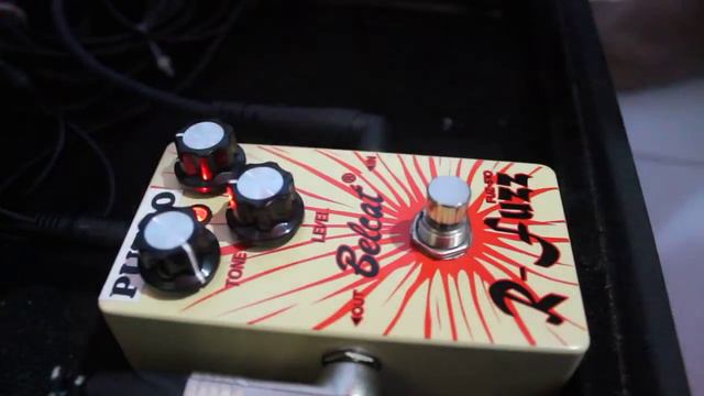 Belcat R-Fuzz amazing cheap fuzz pedal смотреть онлайн