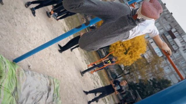 Уличные соревнования по воркауту 1 часть. Легкие и сложные элементы на турнике смотреть онлайн