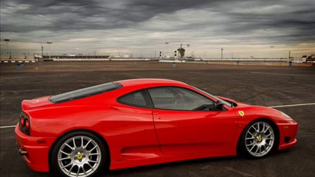 Ferrari Challenge Stradale смотреть онлайн