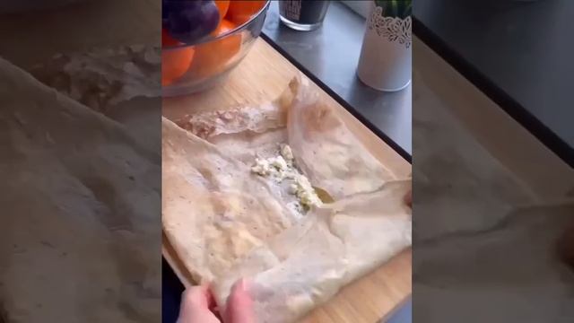 Сырники с черничным соусом