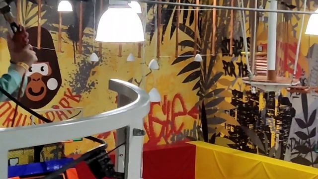 Подарок в воздушный шарик. Парк активного отдыха GorillaPark. 10 день рождения Кати и Максима ! смотреть онлайн