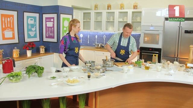 Готовим куриные грудки с голубым сыром и суп с грибами и овсянкой. 50 рецептов первого. смотреть онлайн