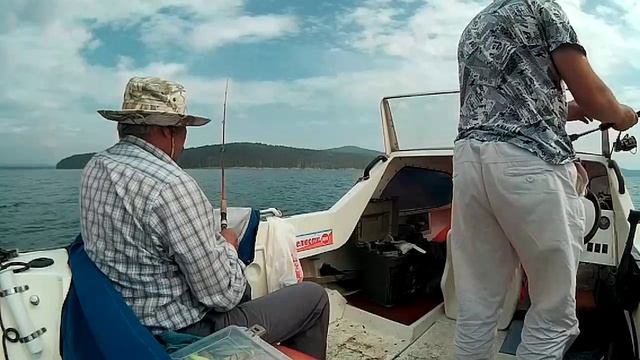 За щукой. Иркутское водохранилище день второй 07.08.2016. Очередные щуки на 1,5 и 1 кг. Часть 6..mp4 смотреть онлайн