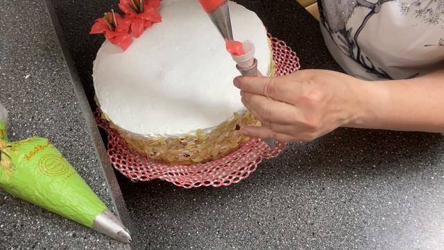 Праздничный стол на день рождения,оформление торта,грибная поляна,фунчёза,морковка по корейски, смотреть онлайн