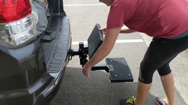 PetSafe HitchSTEP ступеньки для собаки в автомобиль смотреть онлайн