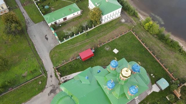 Усолье Строгановское - видео с квадрокоптера, 26.08.2020 г. смотреть онлайн