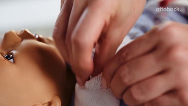Tubingen hip flexion and abduction orthosis - Application tutorial | Ottobock смотреть онлайн