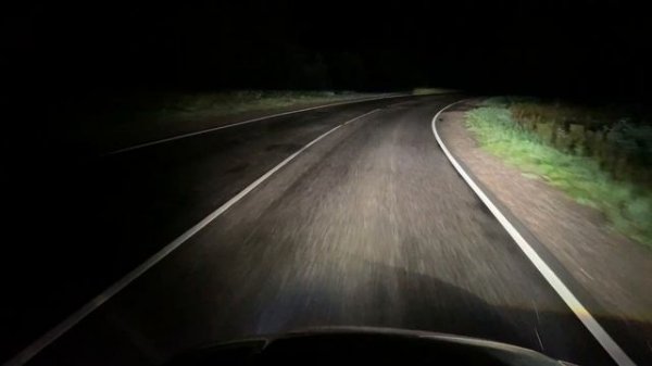 ЛАЗЕРНЫЕ ЛИНЗЫ - СРАВНИМ LED DILIHT и LASER AOZOOM