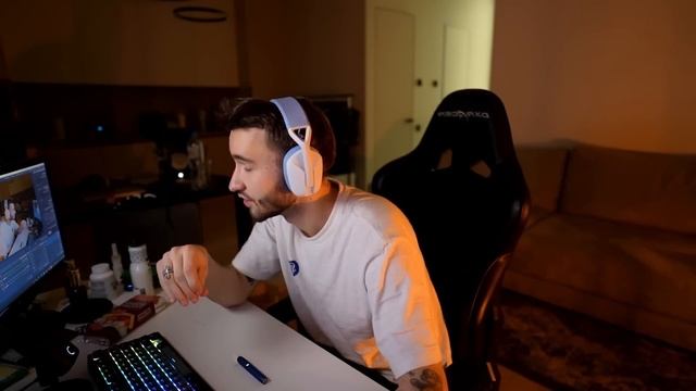 РЕАКЦИЯ КОРЕША НА РАЗБАН БУСТЕРА | ДЖЕССИ ПИНКМАН ВЫЛОЖИЛ КОРЕША В СТОРИС смотреть онлайн