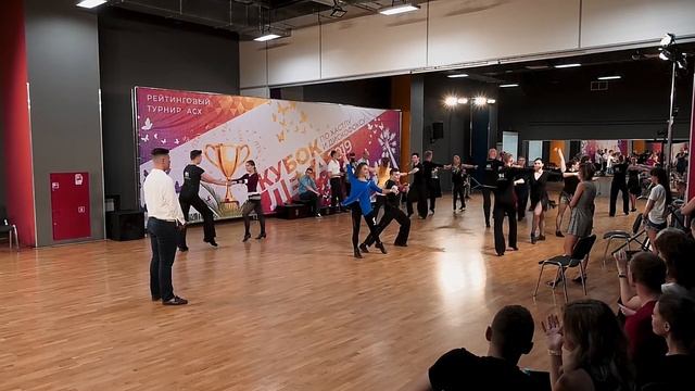 Кубок Лета 2019 E класс 1:4 1 заход общий танец слева смотреть онлайн