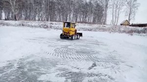 Мини трактор дт 75 дрифт по льду.