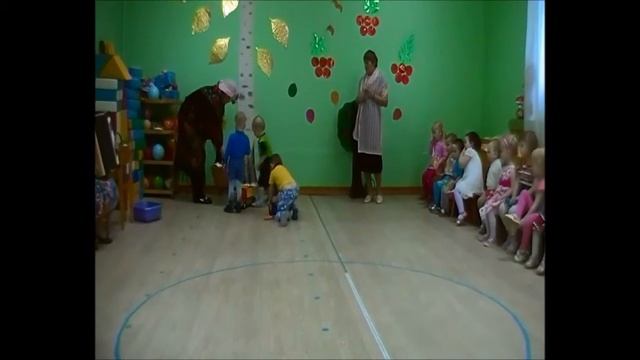 Осенний праздник у малышей смотреть онлайн