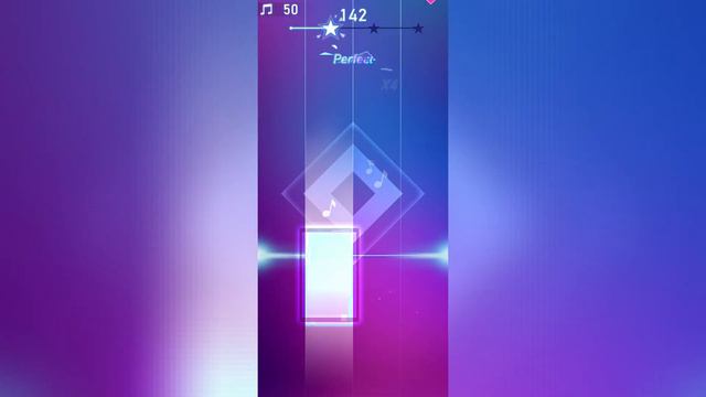 Pink Soldiers (Squid game) with Piano Tiles. смотреть онлайн