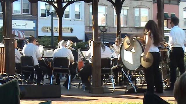 RED HOUSE POLKA by THE ROUND OAK CORNET BAND in DOWAGIAC 2012 смотреть онлайн