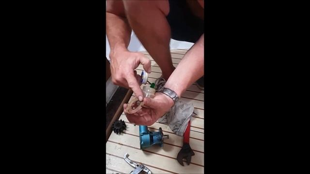 Diesel Engines: impeller and seals смотреть онлайн