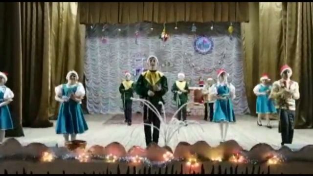 Новогоднее поздравление группы «Ритм» и инструментальной группы «Александровские ложкари» смотреть онлайн