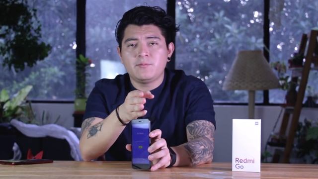 Redmi Go, UNBOXING en MÉXICO: así es el SMARTPHONE más ECONÓMICO de XIAOMI смотреть онлайн