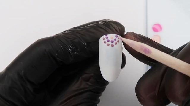 ЭФФЕКТНЫЙ ДИЗАЙН АПЕЛЬСИНОВОЙ ПАЛОЧКОЙ ИЛИ ДОТСОМ // ПРОСТОЙ ДИЗАЙН НОГТЕЙ смотреть онлайн