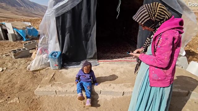 Divorced Nomadic Woman's Worry Because Of Her Grandmother's Illness