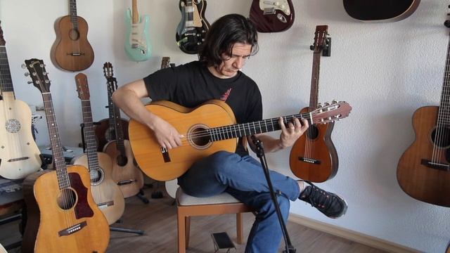 Maximiano Fontiveros flamenco guitar 1983 - amazing and rare - sounds amazing! смотреть онлайн