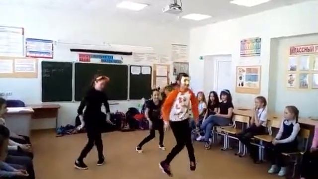 Танец лисичек смотреть онлайн