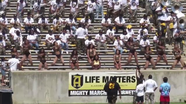 ASU STINGETTES You Can’t Stop The Rain 2022 Black & Gold Spring Football Game смотреть онлайн