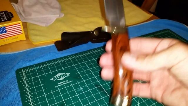 Buck Vanguard 192 420HC Walnut Dymondwood Knife Video смотреть онлайн