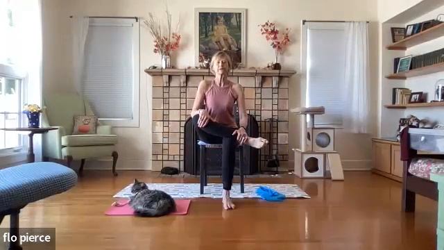 Barre with band, chair, sleepy Nutmeg, and flo смотреть онлайн