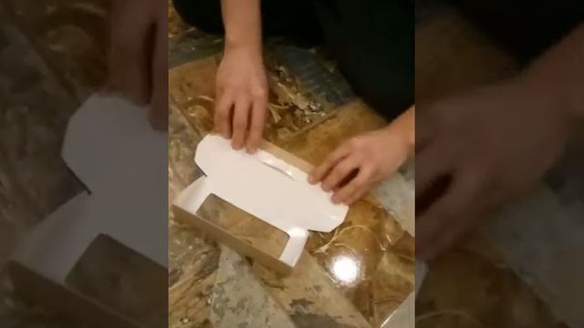 Как собрать коробку для пирожных. Крафт коробка. смотреть онлайн