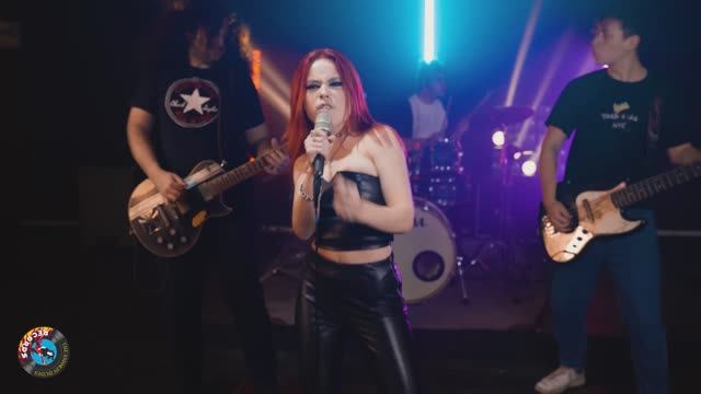 Shout At The Devil (Mötley Crüe); by The Iron Cross 4K смотреть онлайн