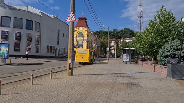 АВТОБУС БОГДАН-587,ТРАМВАЙ ТАТРА-5637,УТРЕННИЙ КИЕВ,ПОДОЛ смотреть онлайн