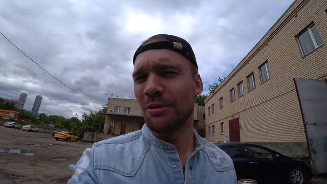 КАК ПАРНИ ИЗ БЕЛАРУСИ ЗАРАБОТАЛИ В МОСКВЕ ЗА СУТКИ 700$. КУПЛЯ/ПРОДАЖА АВТО! смотреть онлайн