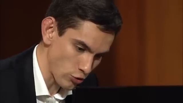 Dmitry Shishkin plays Liszt "La Campanella" смотреть онлайн