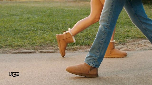 Winter 2022 collection for women by UGG | Originals смотреть онлайн