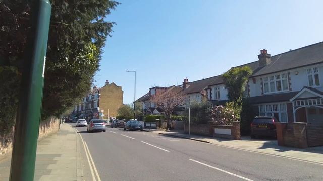 Beautiful London Spring Walk ? Mortlake to Barnes to Hammersmith in 4K ??????? England, UK смотреть онлайн