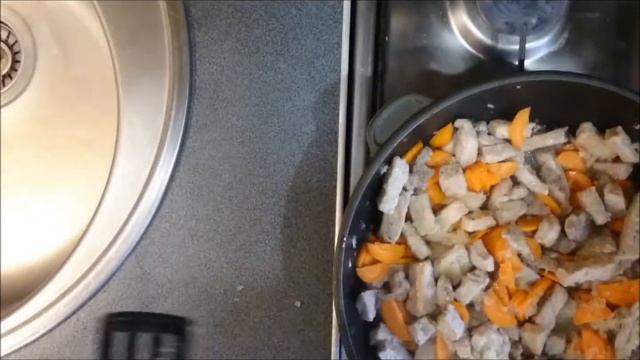 Солянка из капусты и свинины. смотреть онлайн