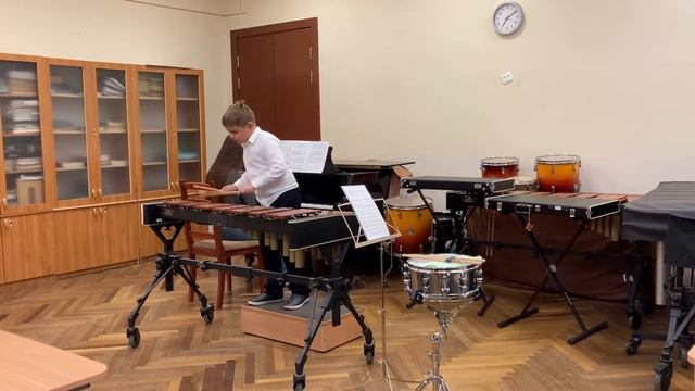 Мартыненко Рома, ксилофон и малый барабан. смотреть онлайн